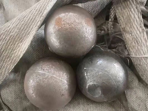 低铬钢球